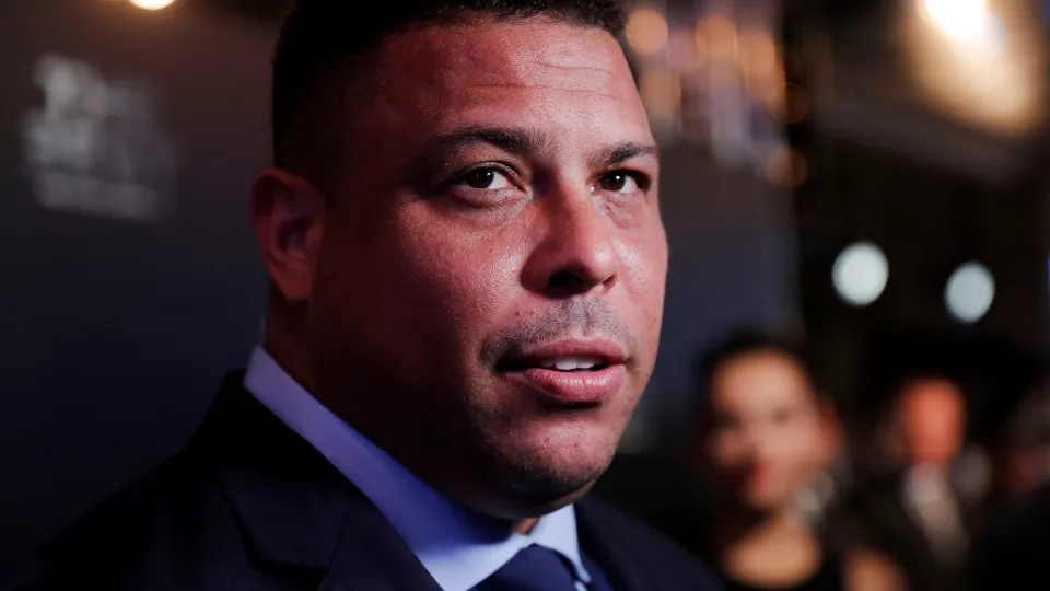 Nadya França compartilha foto antiga com Ronaldo e relembra primeiro amor