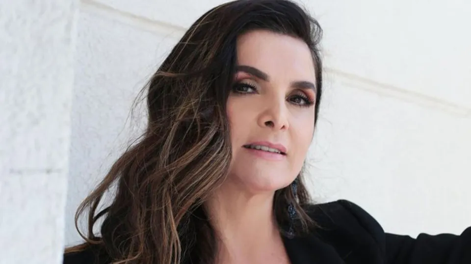 Luiza Ambiel lança bolão inusitado para jogo Brasil x Noruega