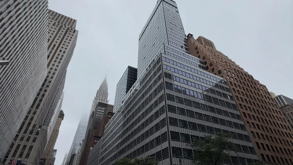 Prédio de 37 andares é evacuado em Manhattan devido a risco de colapso