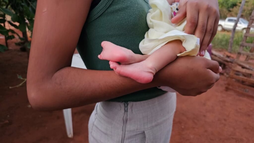 Técnica de enfermagem é presa por tentativa de sequestro de bebê em maternidade de Teresina