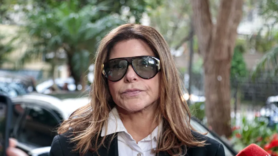 Cristiana Oliveira defende envelhecimento e critica etarismo: 'a vida não congelou'