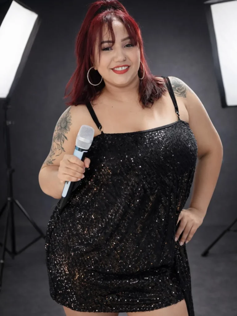 Cantora Jéssica Costa morre em acidente de carro enquanto se dirigia a show em Timon