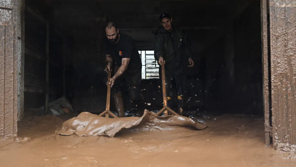 Chuva intensa causa emergência e destruição em Eldorado do Sul, RS