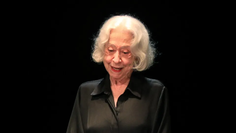 Fernanda Montenegro lança perfis no Tiktok e Youtube aos 96 anos