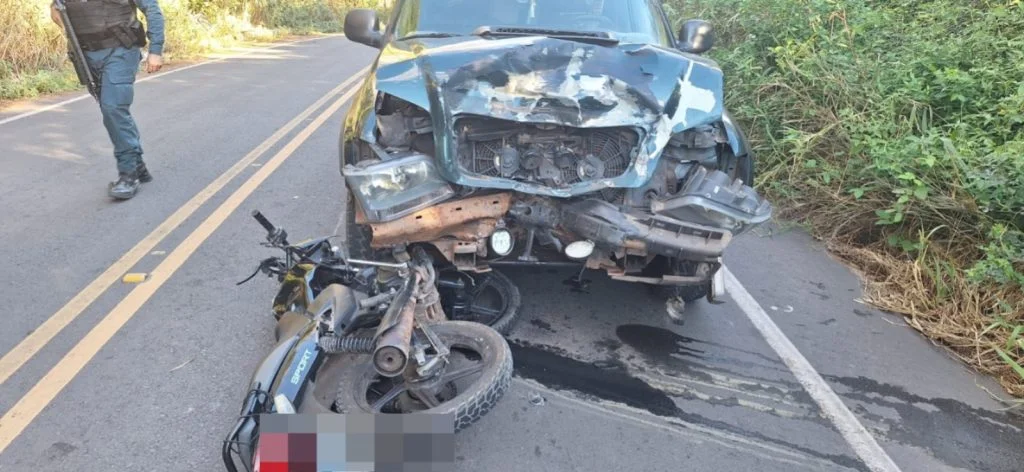 Motociclista morre em colisão com caminhonete em Teresina