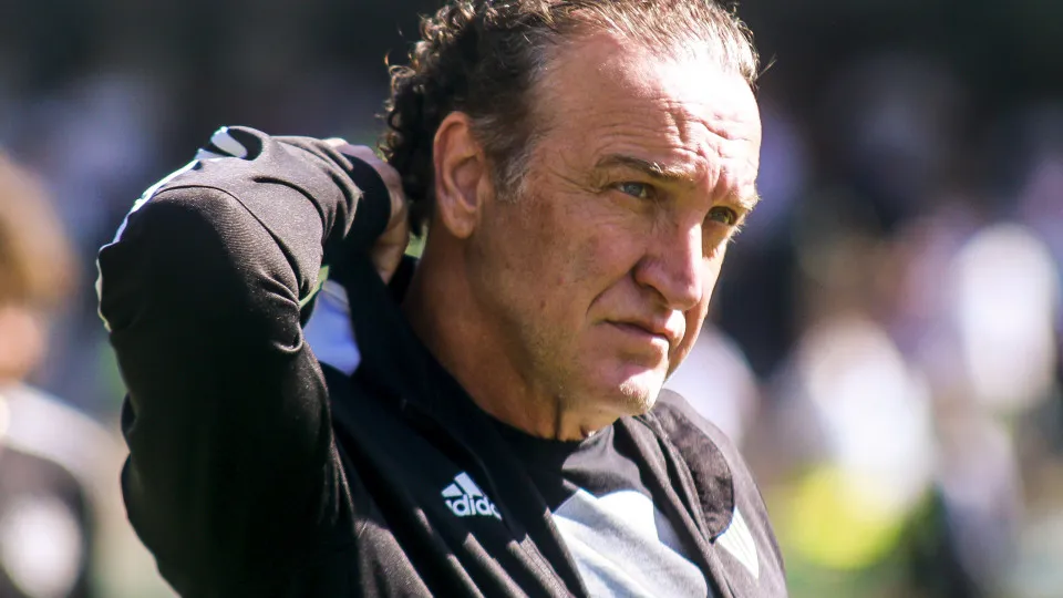 Cuca celebra classificação do Santos e destaca desafios no Brasileirão