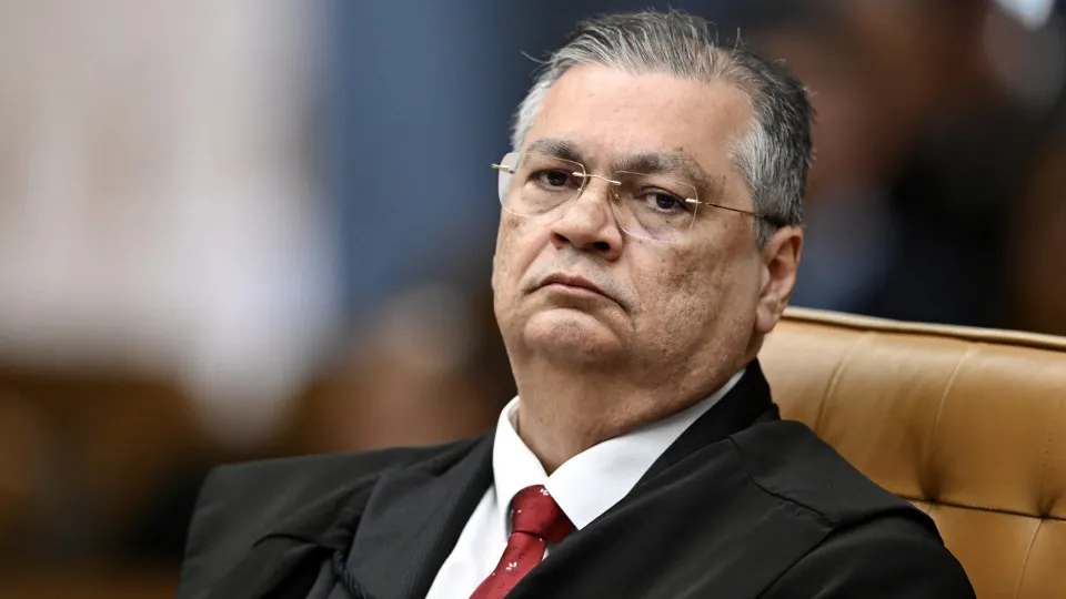 Governador do Maranhão solicita suspensão de inquérito no STF