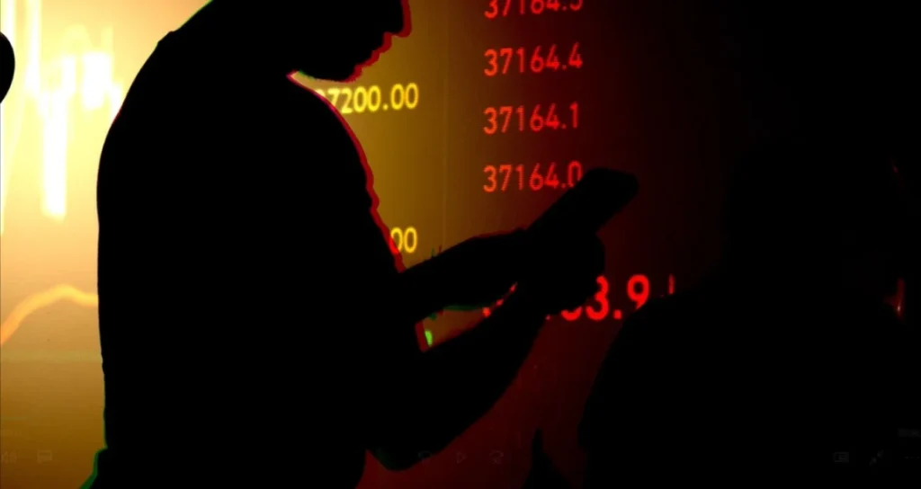 Pirâmides financeiras: como identificar e se proteger de golpes
