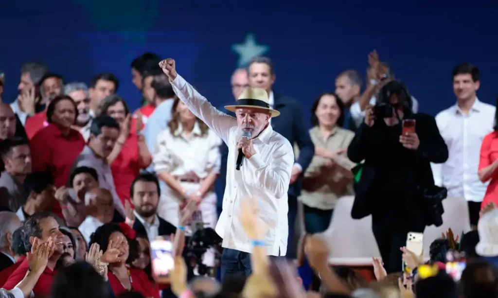 PT formaliza candidatura de Lula à Presidência da República
