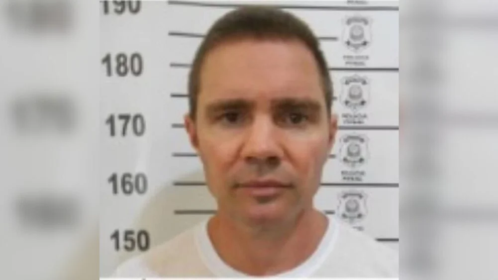 Polícia Federal interroga Daniel Vorcaro e seu pai sobre milícias digitais