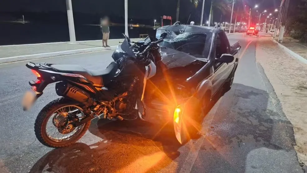 Colisão entre moto e caminhonete resulta em morte em Parnaíba