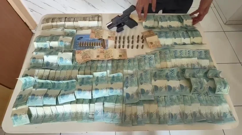 Dinheiro e armas apreendidos em operação contra tráfico em Teresina