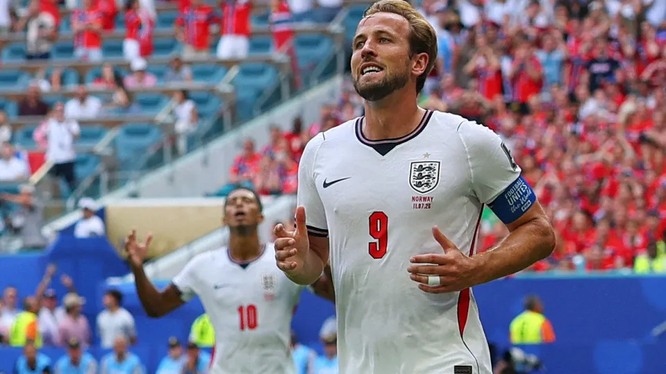 Inglaterra aplica goleada histórica de 7 a 0 na Croácia em jogo para crianças