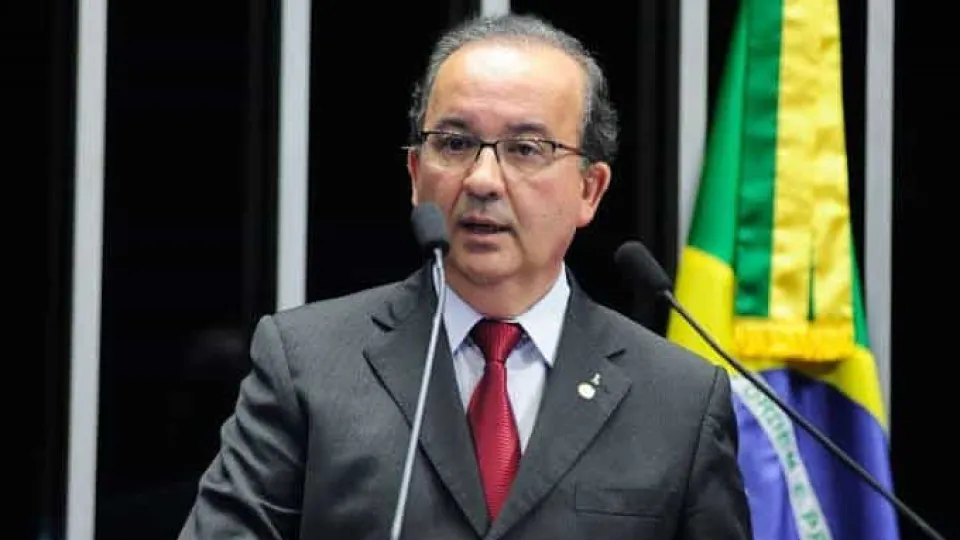 Jorginho Mello é reeleito governador de Santa Catarina pela terceira vez