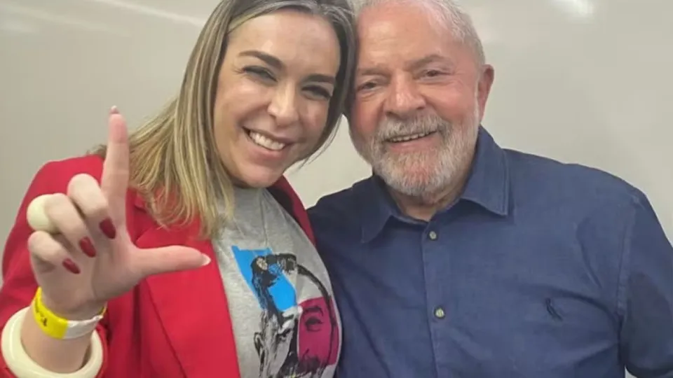 Lobista Roberta Luchsinger declara voto em Flávio Bolsonaro no segundo turno