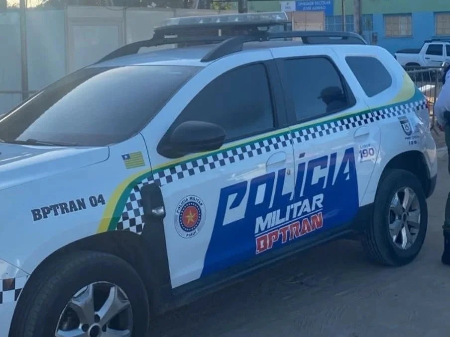 Motociclista morre após colidir com placa em obra na Zona Norte de Teresina