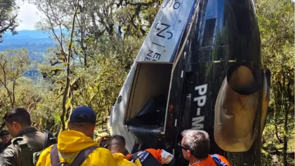 Polícia investiga queda de helicóptero que matou cantor Rick com análise de equipamentos