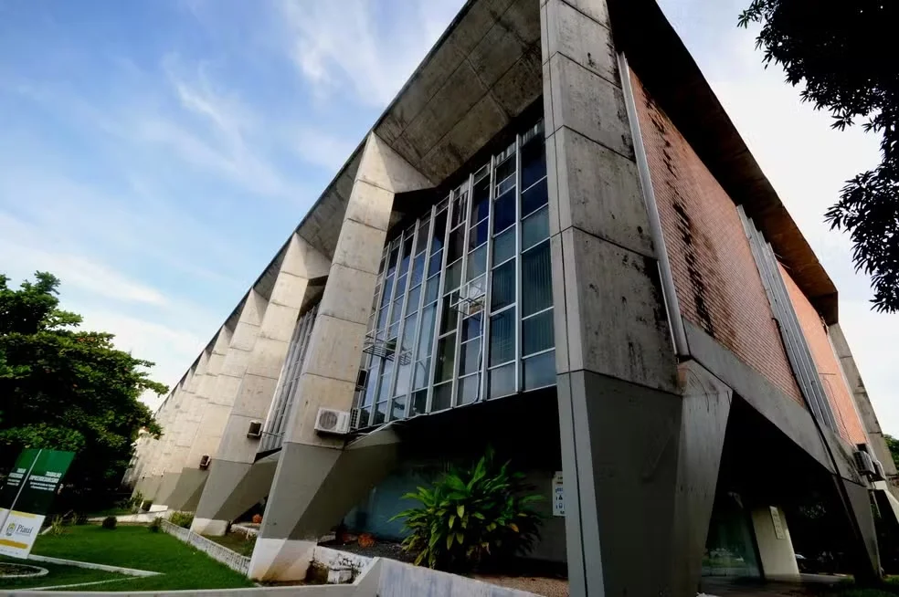 Suspensão de atividades no Centro Administrativo devido à falta de energia