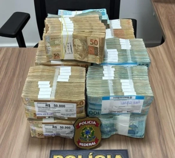 Três homens são presos com R$ 750 mil em espécie em Picos
