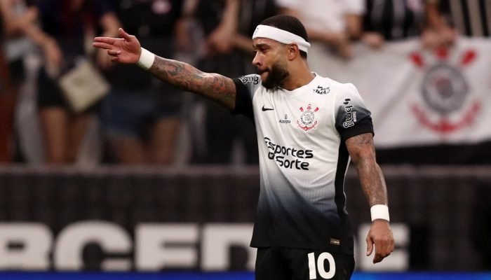 REUTERS/Jean Carniel