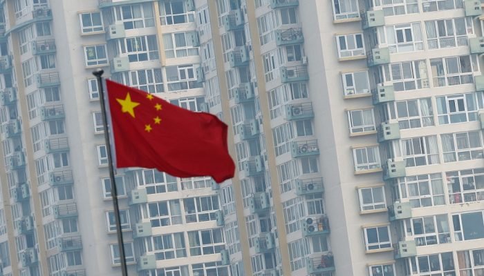 2025-05-18T155836Z_1_LYNXMPEL4H0D6_RTROPTP_4_CHINA-PARLIAMENT-ECONOMY.jpg
