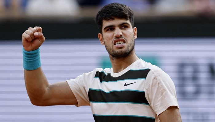 2025-06-08T180943Z_599593517_UP1EL681EG5FK_RTRMADP_3_TENNIS-FRENCHOPEN.jpg
