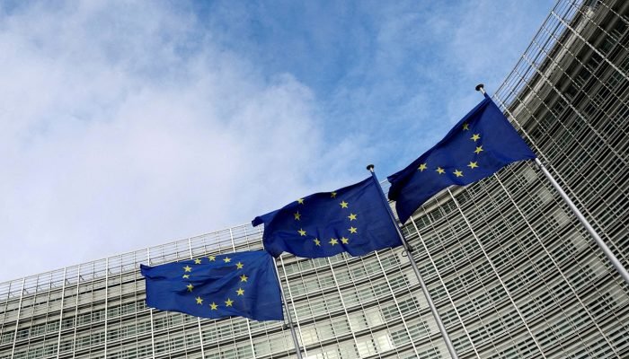 2025-08-04T143116Z_1_LYNXMPEL730KV_RTROPTP_4_UE-EUA-CONTRAMEDIDAS.jpg