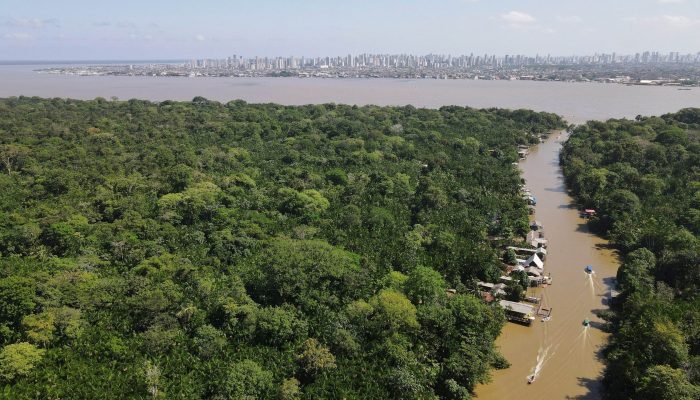 2025-09-23T175841Z_1_LYNXNPEL8M0UL_RTROPTP_4_AMBIENTE-BRASIL-FUNDO-APORTE.jpg
