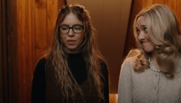 Autora elogia adaptação de "A Empregada" com Sydney Sweeney