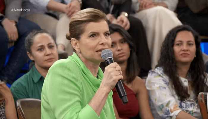 Débora Bloch diz que não "passa pano" para Odete: "Ser humano horroroso"