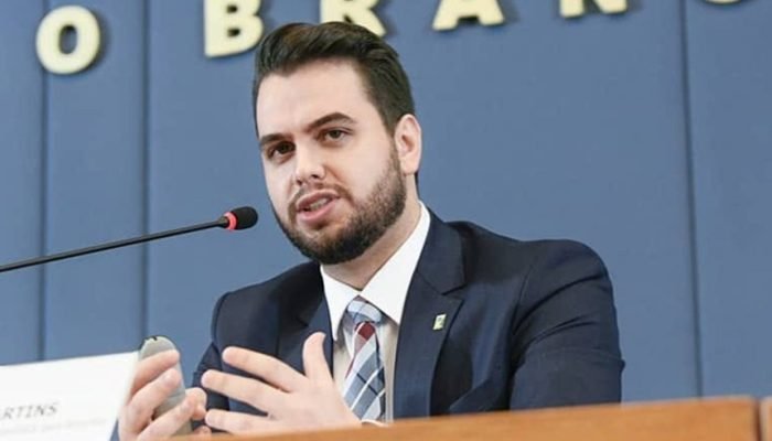 Celso Portiolli comove seguidores com post em apoio a Ratinho