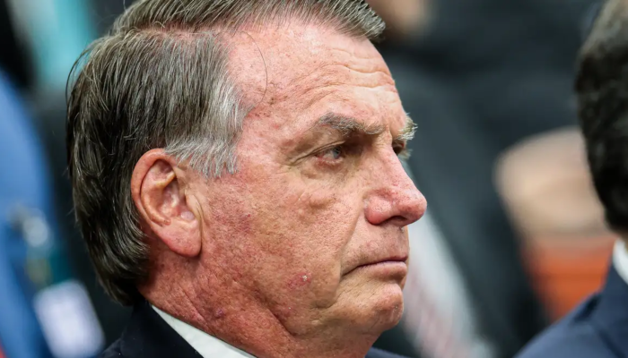 Taís Araújo faz rara aparição ao lado do pai e dos filhos com Lázaro Ramos