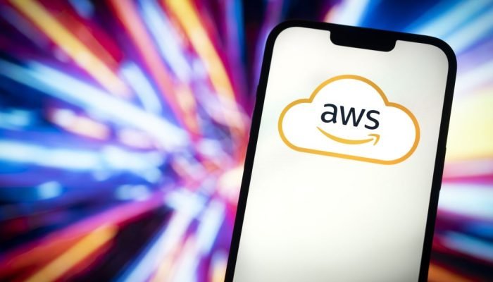 O que é AWS, serviço da Amazon que sofreu pane global?