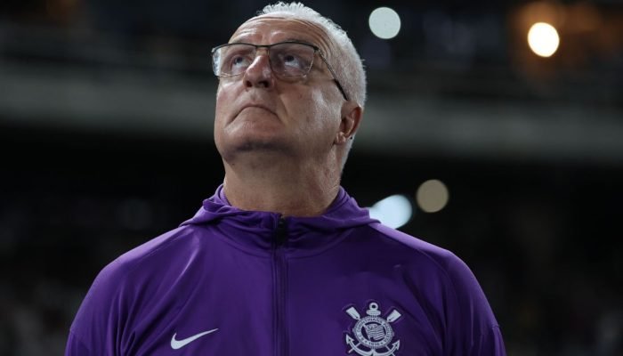 Presidente do Corinthians garante permanência de Dorival Jr. para 2026