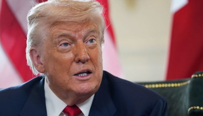 Trump anuncia tarifa de 10% sobre madeira e 25% sobre armários e móveis
