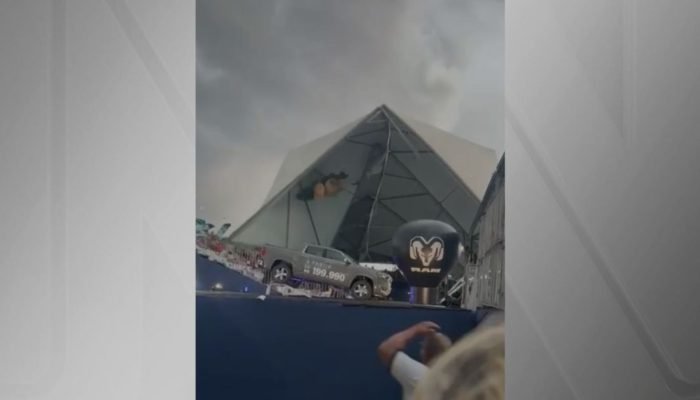 Vídeo: veja momento em que estrutura desaba em torneio de Vídeo: veja momento em que estrutura desaba em torneio de beach tennis