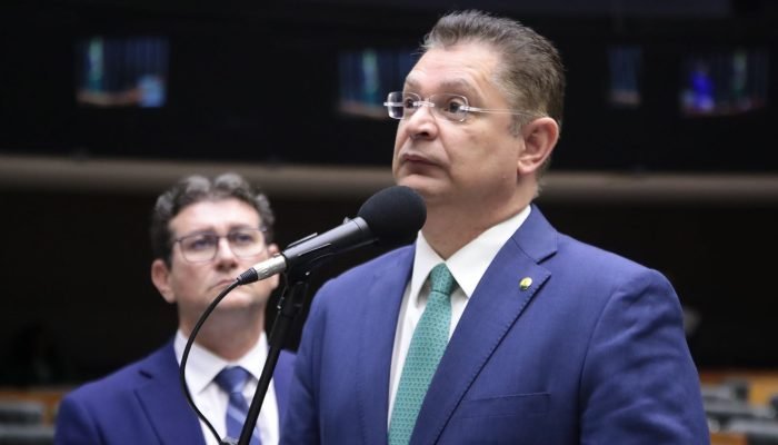 Câmara dos Deputados aprova urgência de projeto da anistia