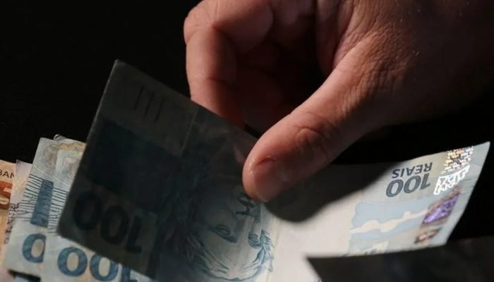 Contribuintes têm até dia 29 para regularizar débitos com descontos pelo Refis (Foto: g1)