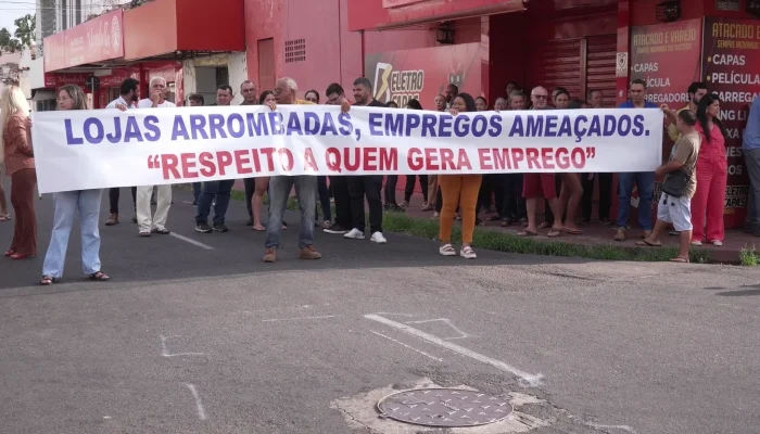 Comerciantes se mobilizam no Centro de Teresina contra insegurança crescente