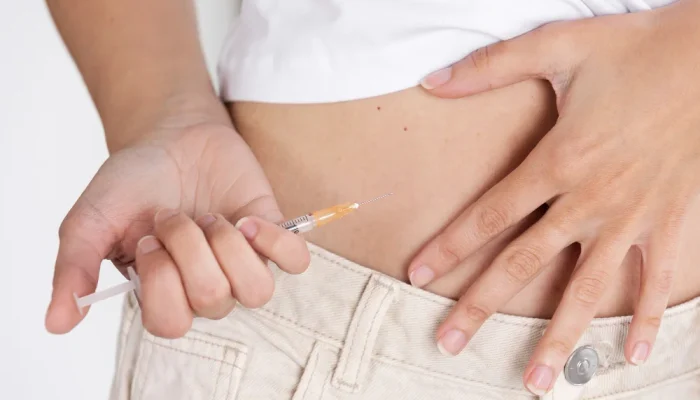 Cresce a busca por canetas emagrecedoras entre mulheres no pós-parto
