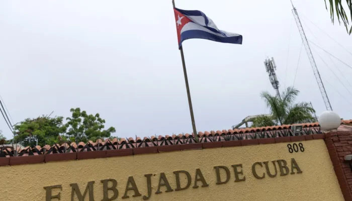 Cuba critica sanções dos EUA que afetam serviços essenciais à população