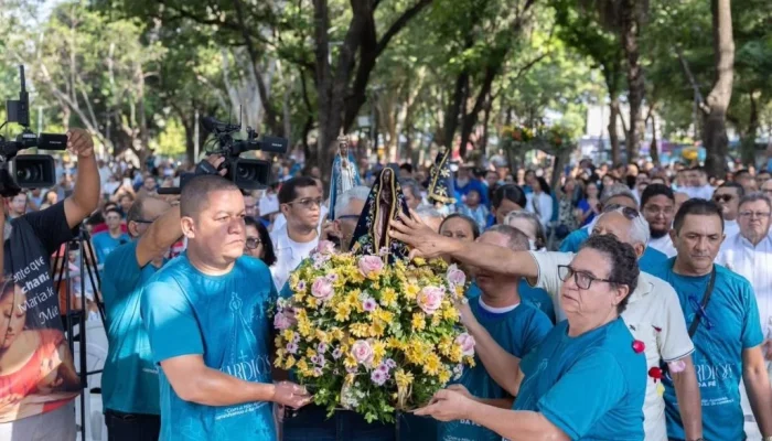 Festa da Mãe de Deus celebra 20 anos com peregrinação em Teresina