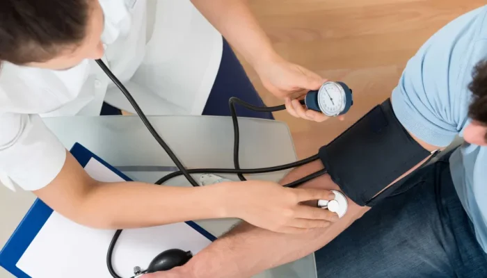 Hipertensão resistente: entenda os riscos e a importância do tratamento adequado
