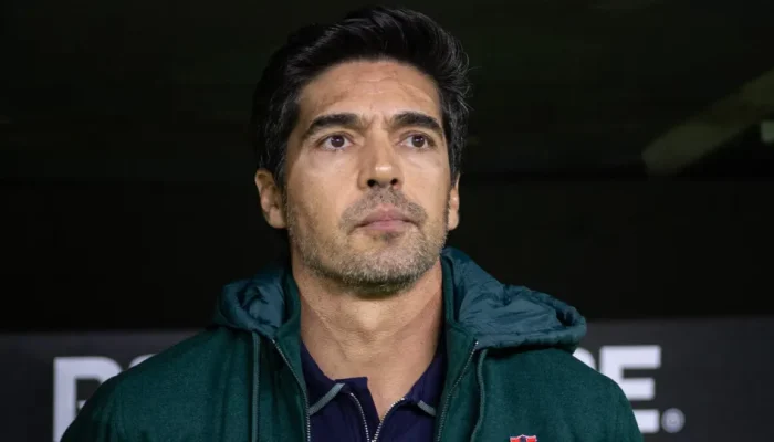 Abel Ferreira é julgado pelo STJD e define rigor nas expulsões de técnicos