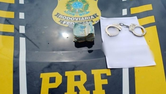 Homem procurado por latrocínio é detido pela PRF em Teresina