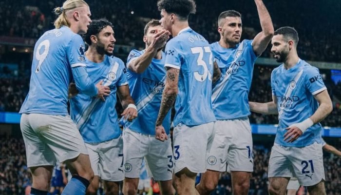 Manchester City enfrenta Arsenal em duelo decisivo da Premier League