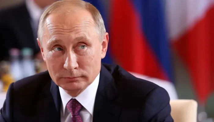 Putin se compromete a buscar paz no Oriente Médio em reunião com chanceler iraniano
