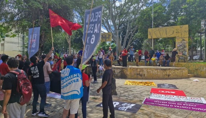 Protesto em Teresina pede fim da escala 6×1
