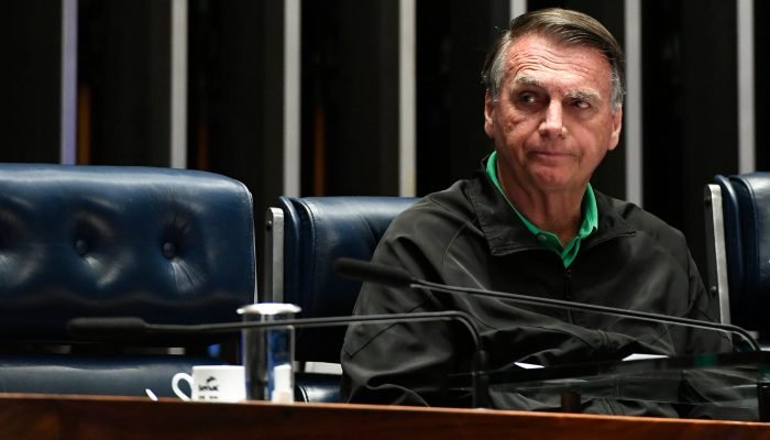 Moraes autoriza manutenção no elevador da residência de Bolsonaro
