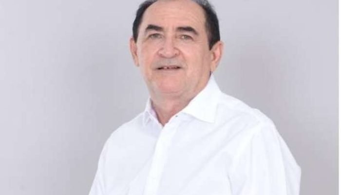Prefeito de Floriano exonera todos os comissionados e secretariado